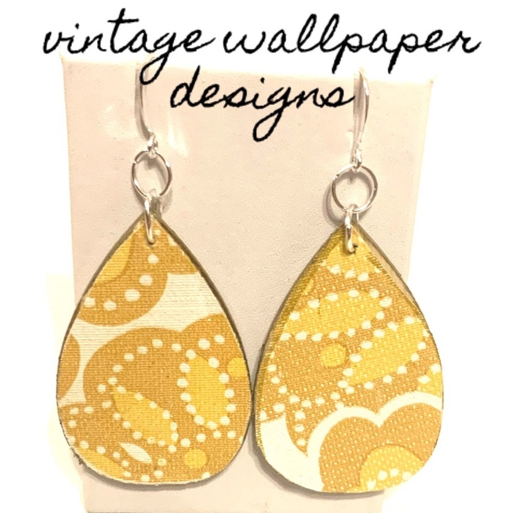 70’s❤️vintage❤️wallpaper decoupage lightweight earrings~sterling plated wires